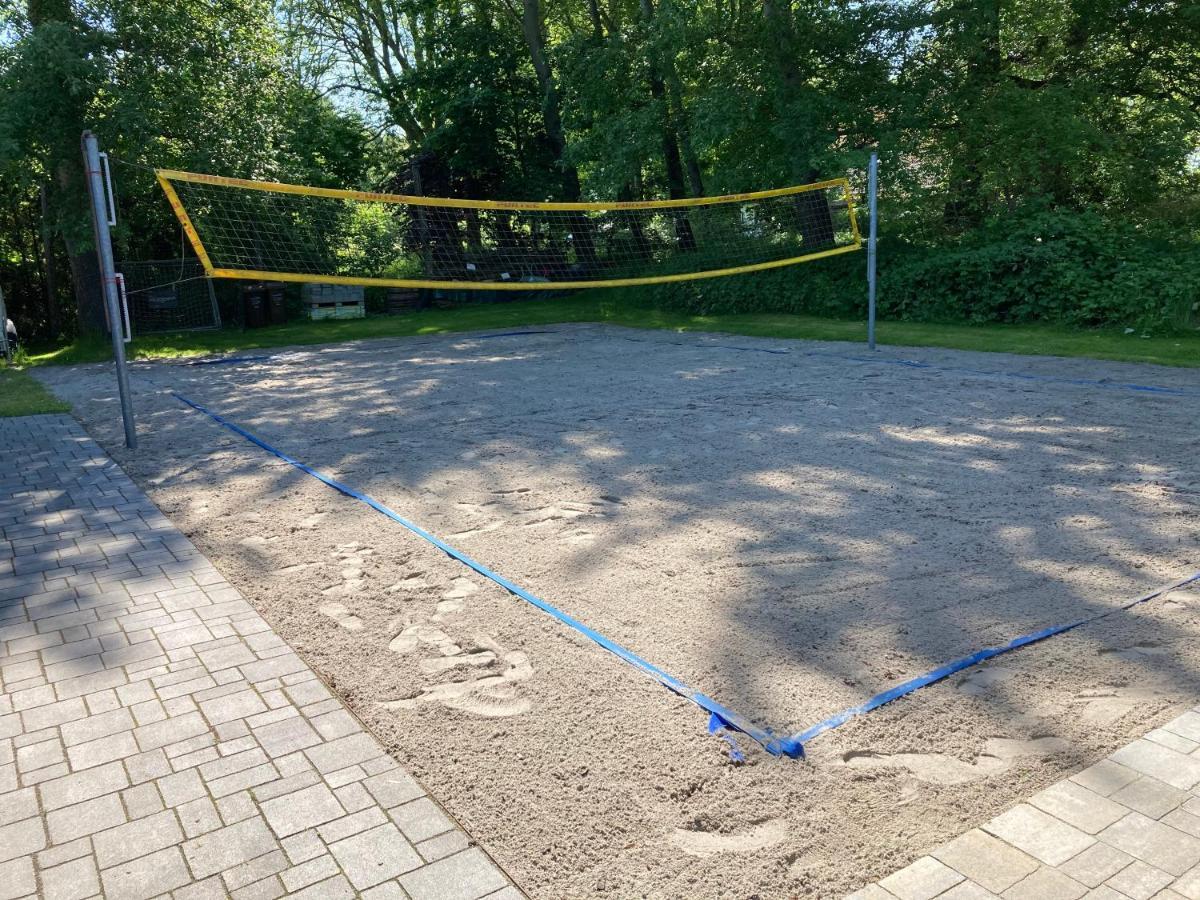 Ferienhaeuser Boddenstrand Wiek auf Rügen Dış mekan fotoğraf